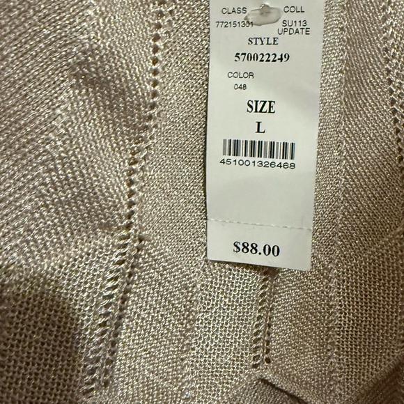 Champagne Tiered Ruffle White House Black Market blouse - Picture 3 of 4